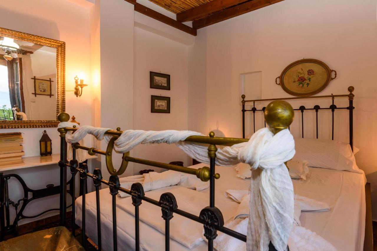 Eros Pittoresque Retreats - Perfect Location, Panoramic Seaview Koroni  Exterior photo